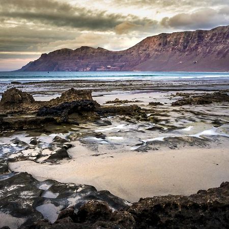 Atico Surf Daire Famara Dış mekan fotoğraf